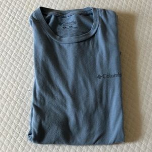 COLUMBIA T-SHIRT